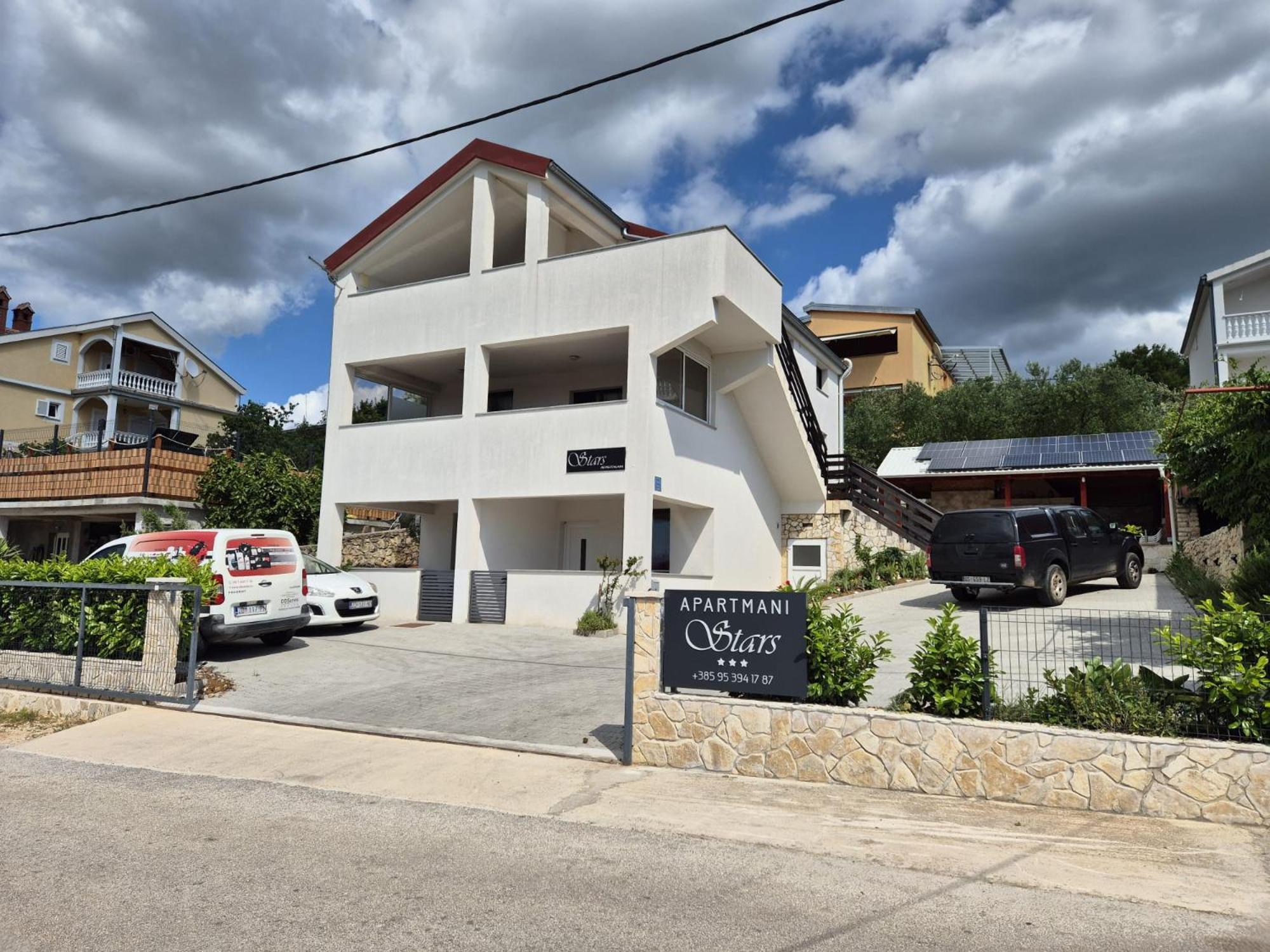 Stars Apartment กอร์นยิ คาริน ภายนอก รูปภาพ
