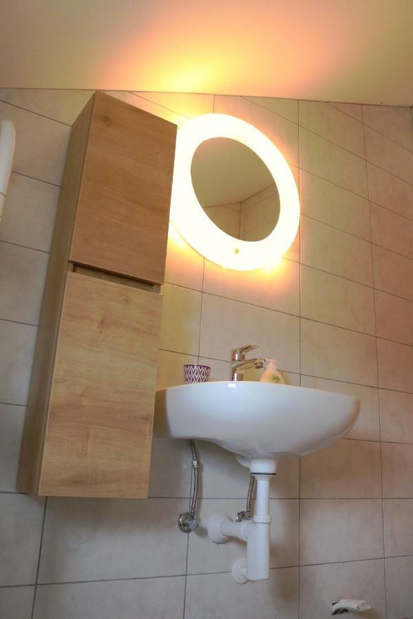 Stars Apartment กอร์นยิ คาริน ภายนอก รูปภาพ